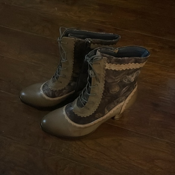 NWOT L’Artiste by Spring Step Women's Bewitch-Floral Ankle Boot - Picture 11 of 16